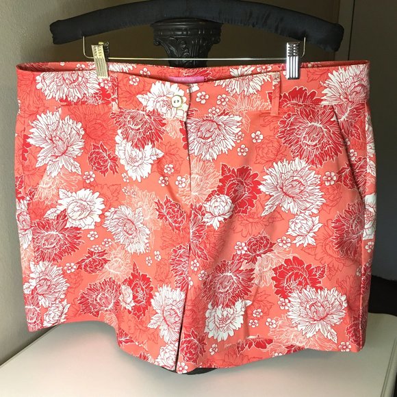 ISAAC MIZRAHI NEW YORK Scattered Peony Floral Tailored Shorts - Picture 3 of 11
